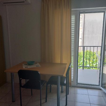 Apartmani Dzapo Srima Luaran gambar
